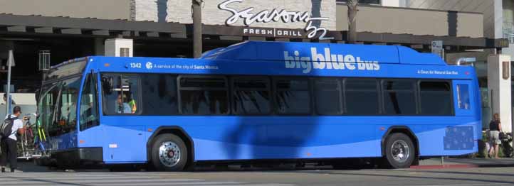 Big Blue Bus Gillig BRT 1342